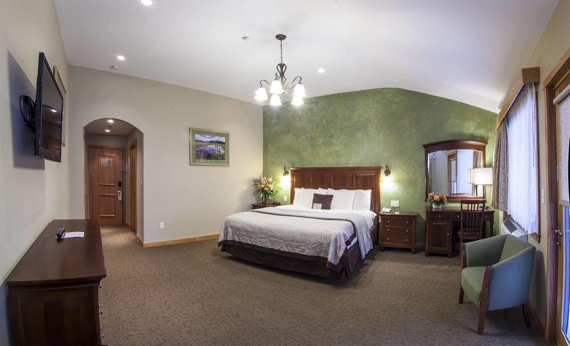 Golden Arrow Lakeside Resort Lake Placid